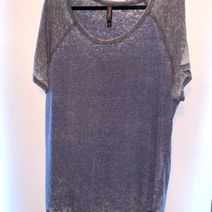 Torrid Premium Burnout T Shirt, Size 3x.